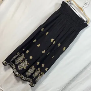 ♣️ Anthropologie black, yellow, and white paisley, Embroidered wide leg pants