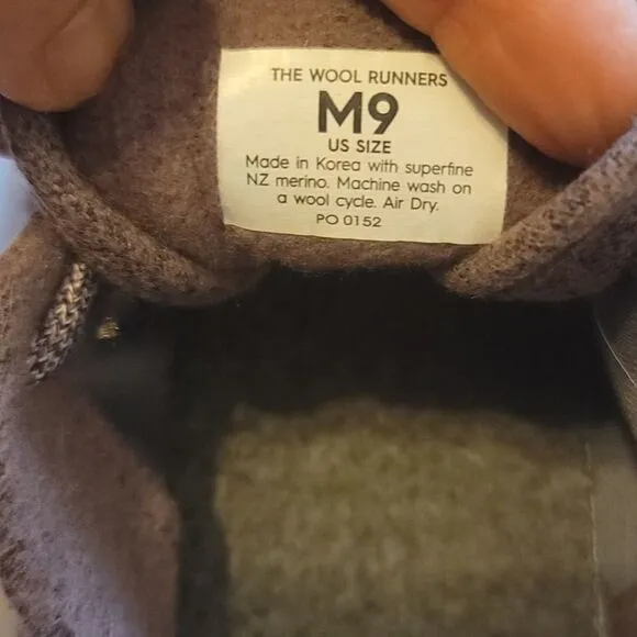 - Men's allbirds wool running shoes size 9