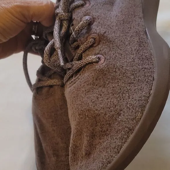 - Men's allbirds wool running shoes size 9