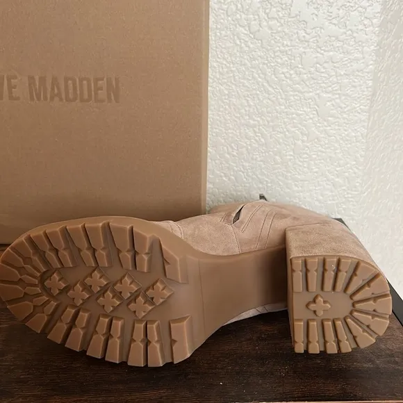 🆕 Steve Madden Dovesy Leather Dress Boots