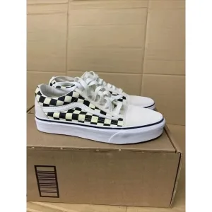 1027. NEW! Vans White Checkerboard-US 6 Mens