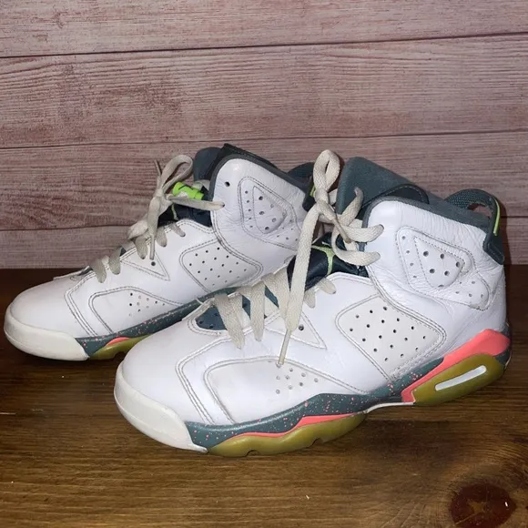 2016 Air Jordan 6 GS Bright Mango size 5.5Y youth 384665-114 sneaker shoes