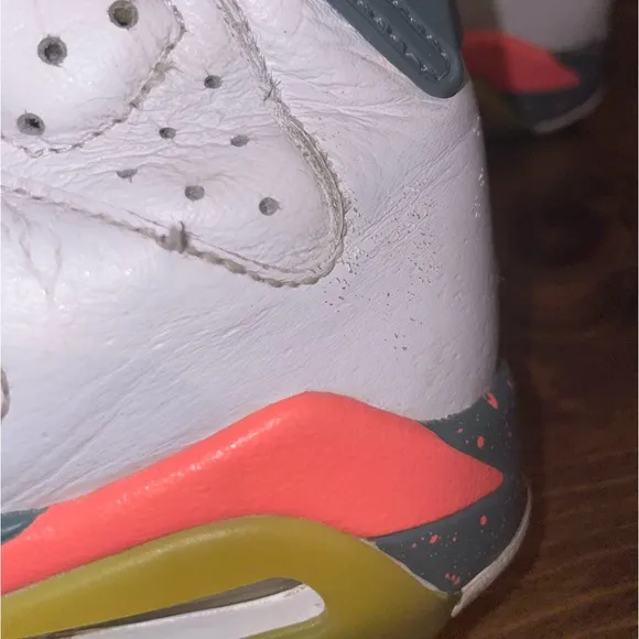 2016 Air Jordan 6 GS Bright Mango size 5.5Y youth 384665-114 sneaker shoes