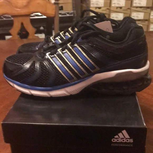 491 Adidas boost 2 j G19642 running shoes black blue silver boys youth athletic