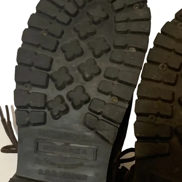 8.5 / Bonanza boots