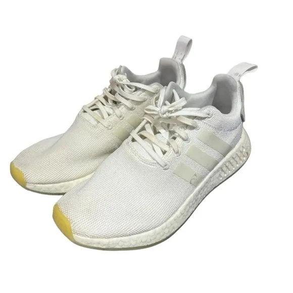 Adidas Boost-  NMD R2 -TRIPLE White Running Shoes Mens Size 10🤍 👟✨