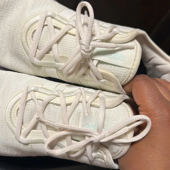 ADIDAS  BOOST WOMENS SNEAKERS SIZE 9.5 in excellent condition