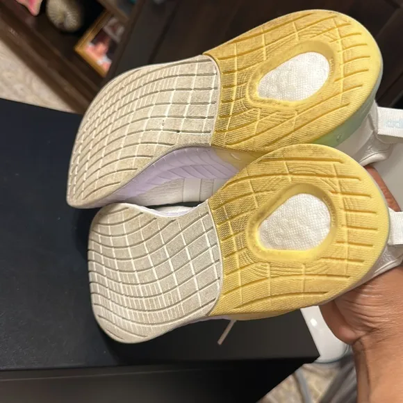 ADIDAS  BOOST WOMENS SNEAKERS SIZE 9.5 in excellent condition