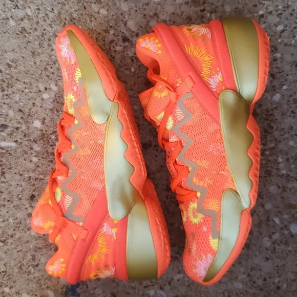 Adidas D.O.N. Issue 2 Explosives Solar Orange Yellow Gold Donovan Mitchell 6.5