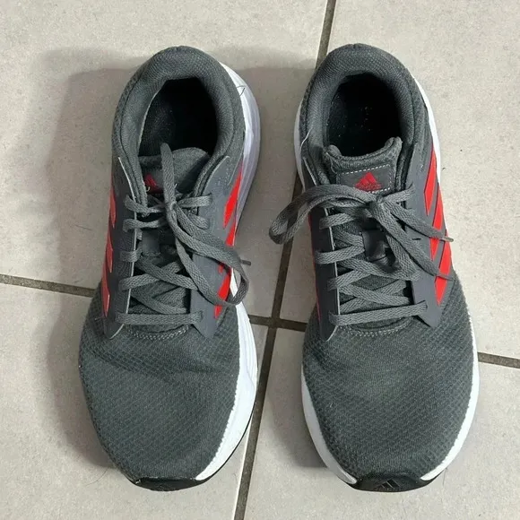 Adidas Men Gray Sneakers Cloudfoam Running Shoes Size 11.