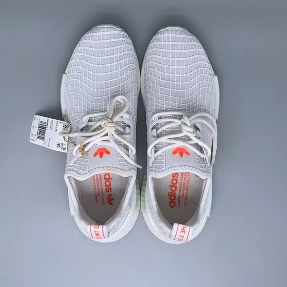 Adidas NMD R1 Running Shoes GX9531 Men’s Sz 7.5 Women's Sz 8.5