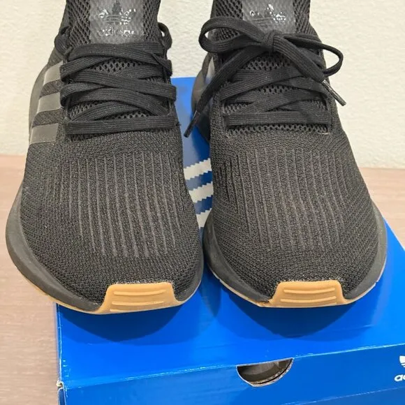 Adidas Originals Swift Run OG Sneakers Black Gum Men's Casual Shoes