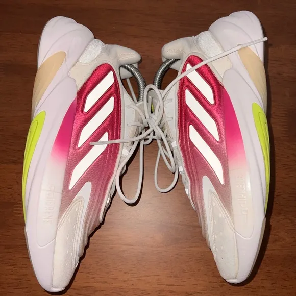 Adidas OZELIA Running Shoes Women’s Size 8 Purple Green