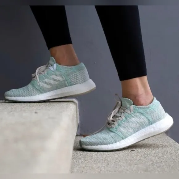 Adidas PureBoost Go Running Shoes Boost Green White Sneaker Size 9