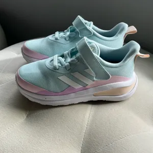 Adidas | Sneakers