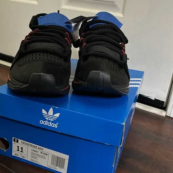 Adidas Twinstrike ADV Mens CM8097 Core Black Blue Red Running Shoes Size…