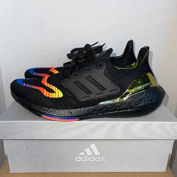 ADIDAS ULTRABOOST 22 (HQ0965) MENS SIZE 9 CORE BLACK/POWER BLUE RUNNING SHOES