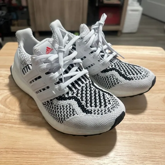 Adidas Ultraboost 5.0 DNA