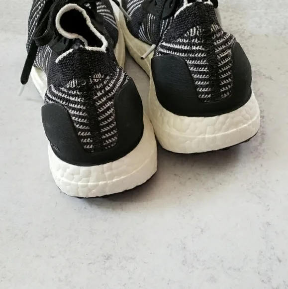 Adidas UltraBOOST X Running Walking Shoes Sneakers Black White SZ 5