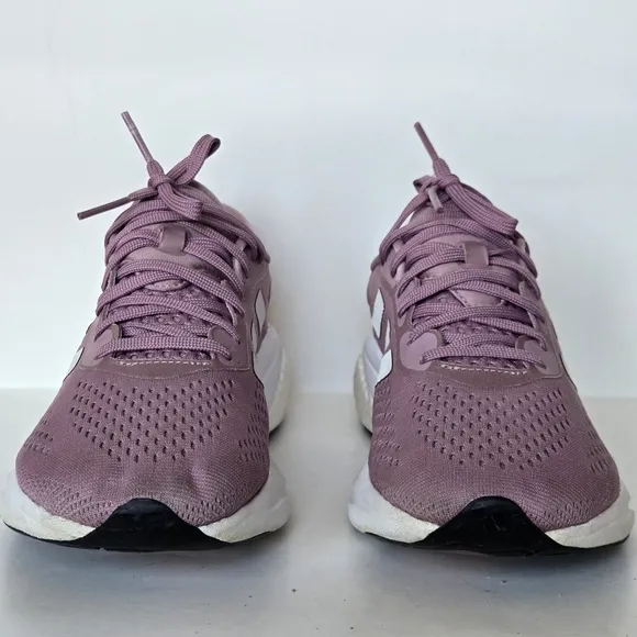 adidas Women's Gymnastics Shoes Running size 8.5