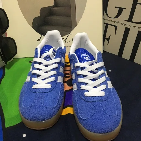 Adidas women’s sneakers