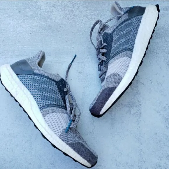 Adidas Womens Ultraboost Running Shoes Sneakers Sz 8.5 Blue Grey sz 8.5