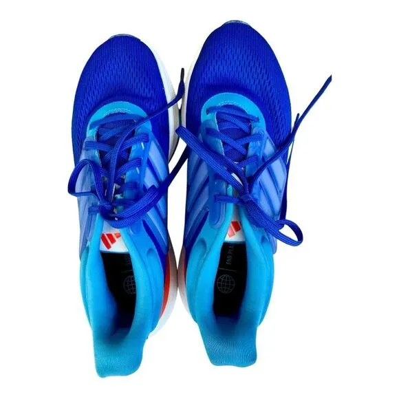 Adidas Ultra Bounce Shoes in Pulse Blue. Woman's 9 Very nice looking shoe.