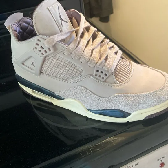 Air Jordan Beige Sneakers ma manier