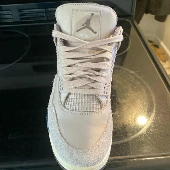 Air Jordan Beige Sneakers ma manier