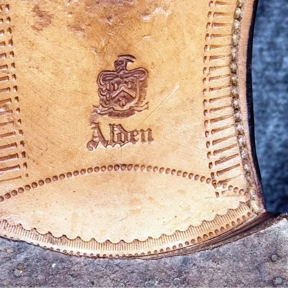 Alden “Men's 563 - Tassel Moccasin” Sz 8 Shell Cordovan Loafer Tassel Shoes