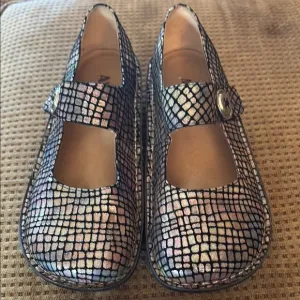 Alegria Irrdescent Mary Jane Clog, EUC, Size 39