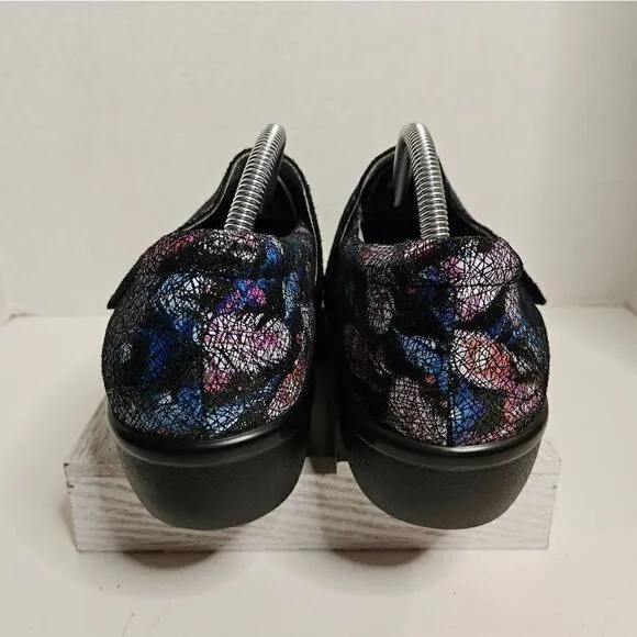 Alegria nurse work shoes slip on clog. Floral pixels. Size 41W