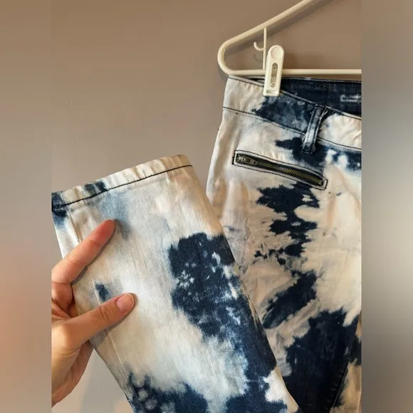 Allen B. by Allen Schwartz Women’s Tie Dye Straight Leg Denim Jeans Size 29‎