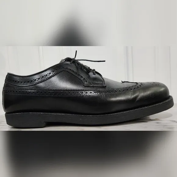 Allen Edmonds black wingtip oxford dress shoes men's size 10.5 D
