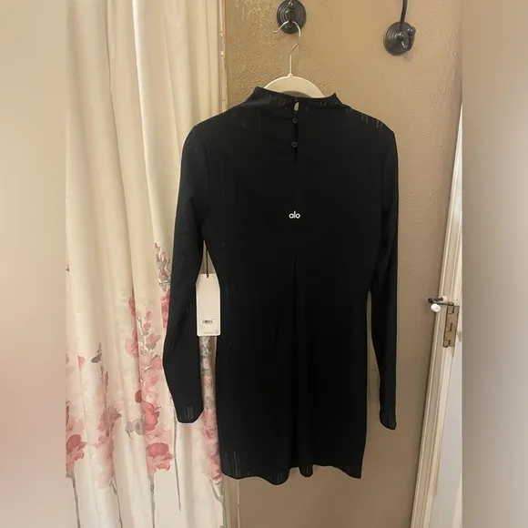 ALO Yoga Euphoria Long Sleeve Dress Medium Black NWT