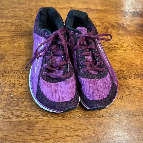 Altra Escalante purple Running Shoes - Women's Size 7.5