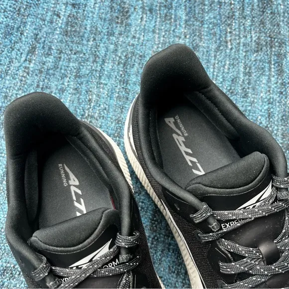 Altra Experience Form Running Shoes in Black White
