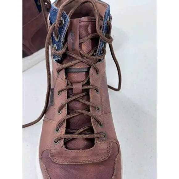 &quot;Levis&quot;, Mens Hiking Boots, Size 8, SEE PICS ,FINAL SALE!, Small Flaws,Rustic