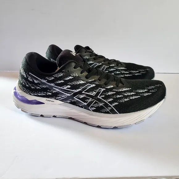 Asics Gel-Stratus Black and White Sneakers Men' Size 11