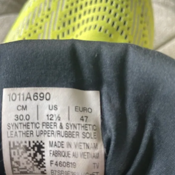 Asics GT-2000 Running shoes‎ size 12.5