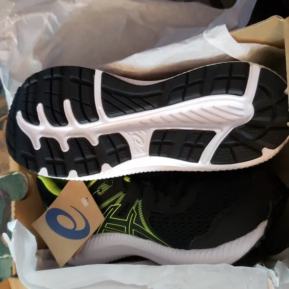 ASICS kids Sneakers 👟