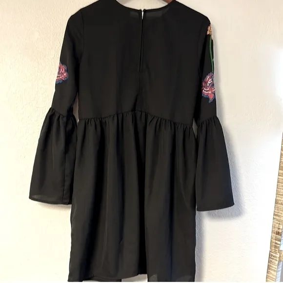 ASOS Fluted Sleeve Embroidered Smock Mini Dress size 4