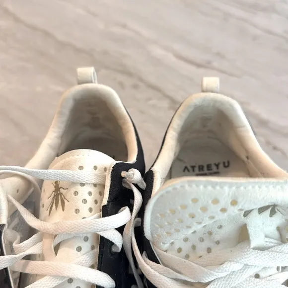 ATREYU  Men’s Running Shoes Size 10.5 or Women’s Size 12