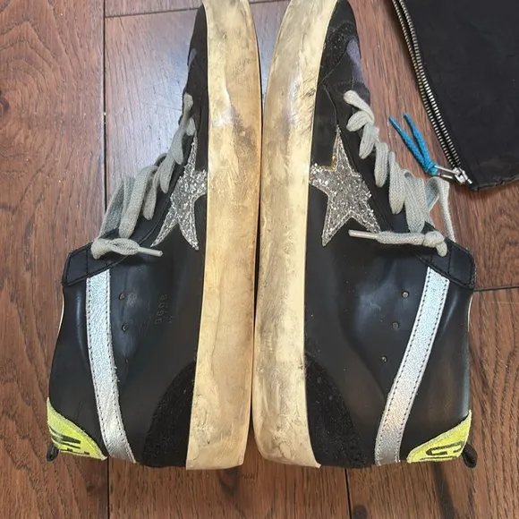 AUTHOR Golden Goose Black and Yellow Sneakers