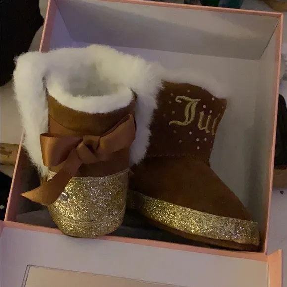 Baby Juicy couture boots