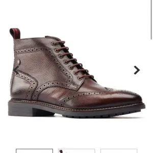 Base London Berkeley brogue ankle Men's Brown Leather distressed boot Sz 11