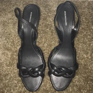 BCBG MaxAzria Black Leather Sandals Heels Size 10