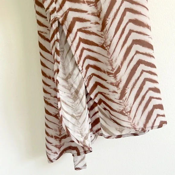 Bella Dahl Willow Goldie Flowy Midi Wrap Shirtdress Golden Chevron Print NWT