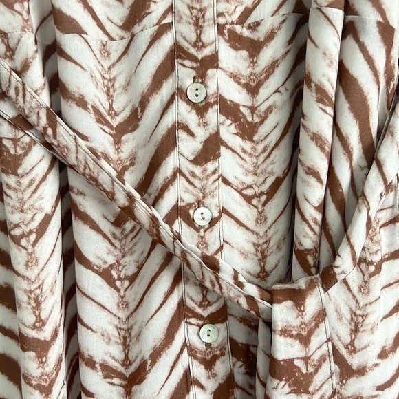 Bella Dahl Willow Goldie Flowy Midi Wrap Shirtdress Golden Chevron Print NWT