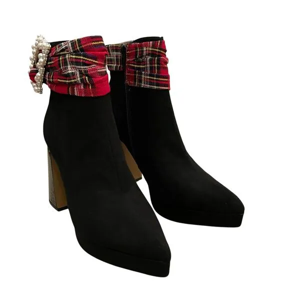 BETSEY JOHNSON Idris Dress Heel Ankle Booties Black Red Multi Plaid Sz 8.5M New
